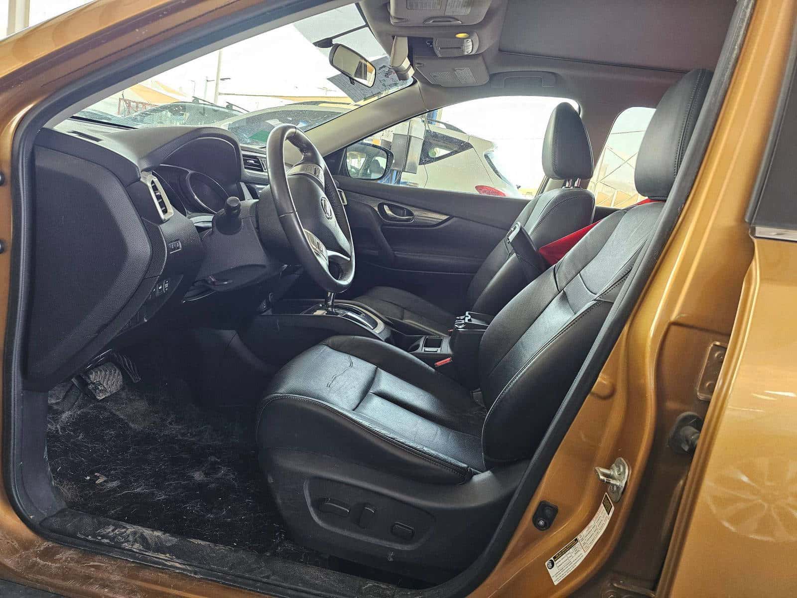 NISSAN ROGUE - Exterior