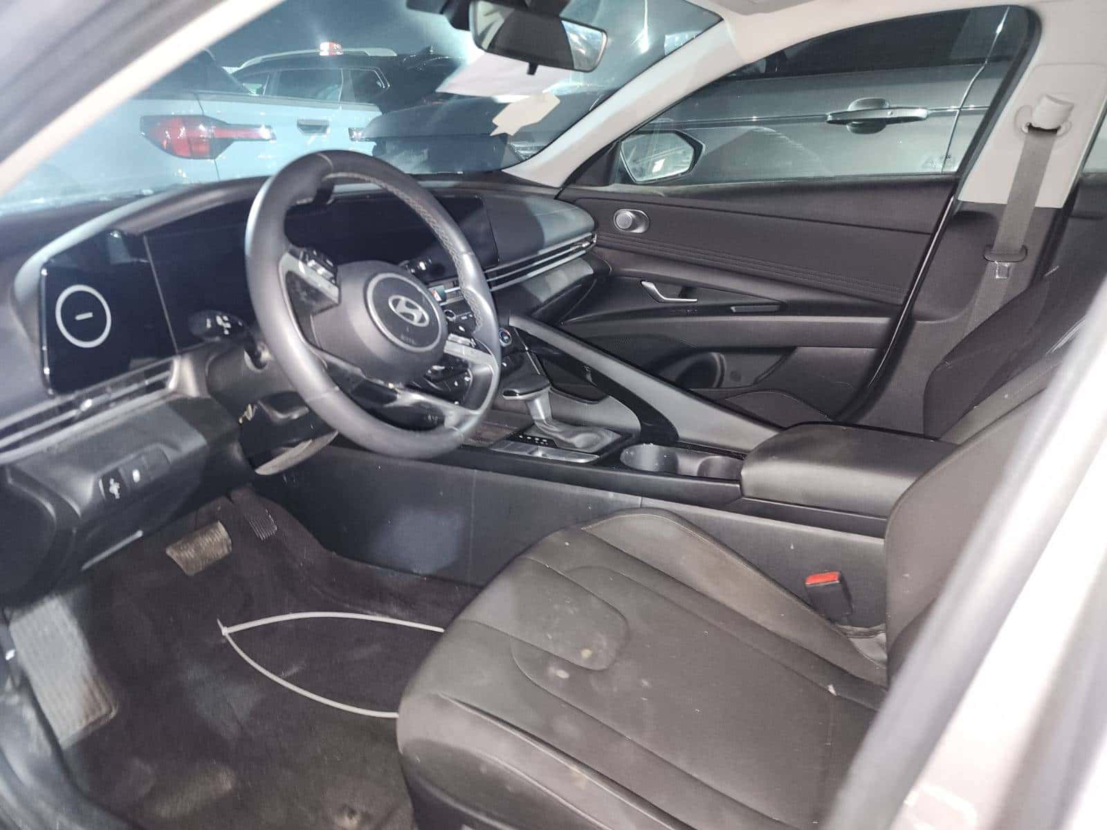 HYUNDAI ELANTRA 2024 thumbnail 5