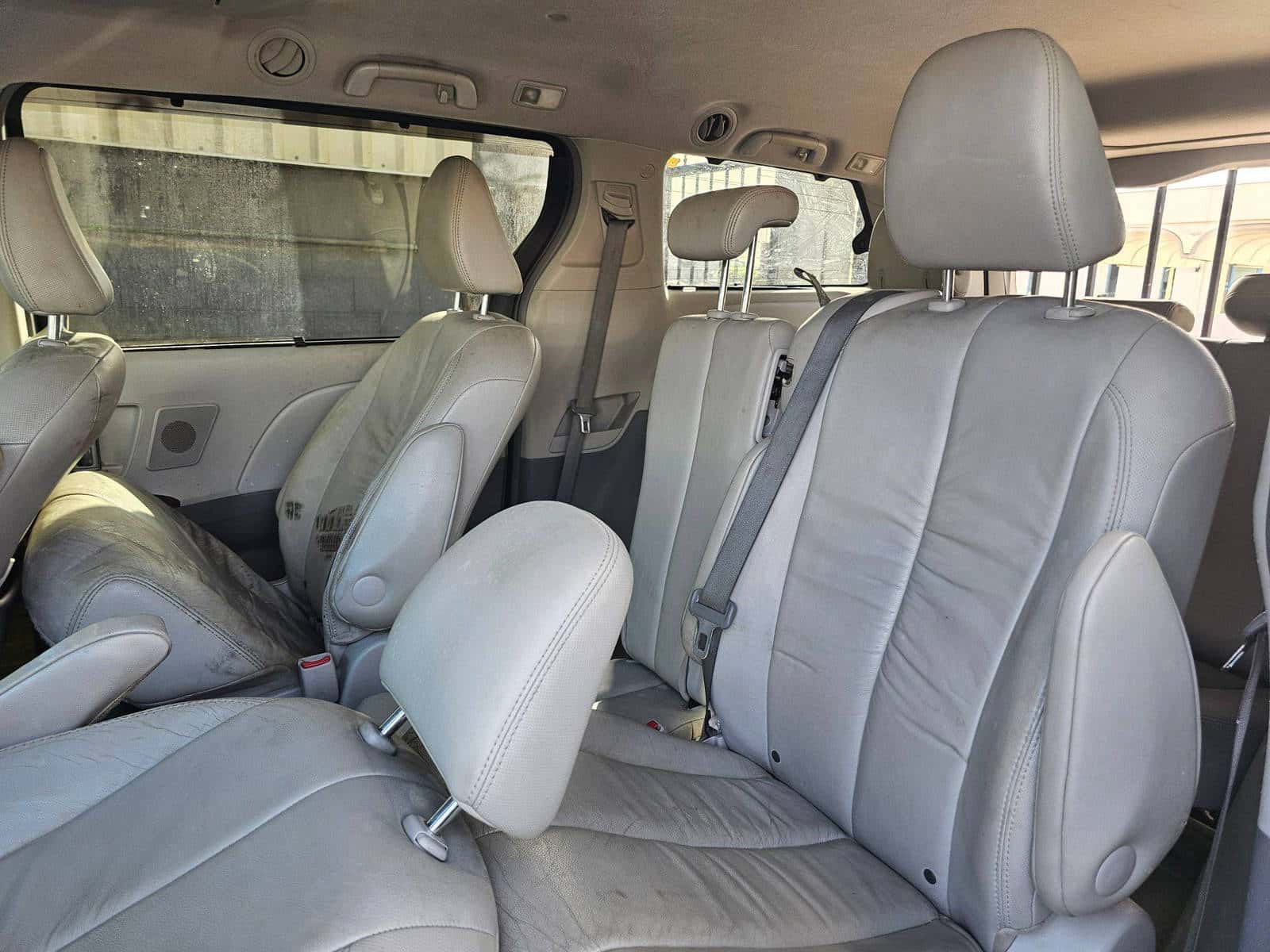 TOYOTA SIENNA 2012 thumbnail 6
