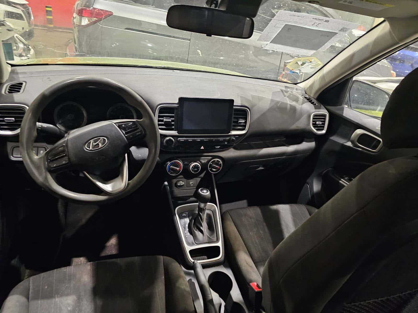 HYUNDAI VENUE SE 2021 thumbnail 7