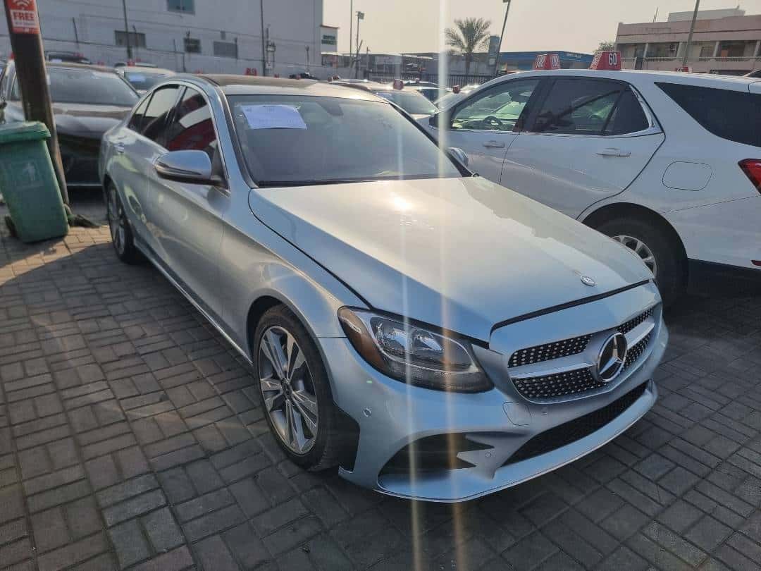 MERCEDES BENZ C300 - Exterior