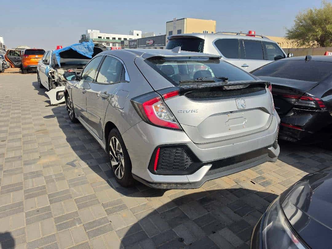 Honda Civic 2018 thumbnail 1