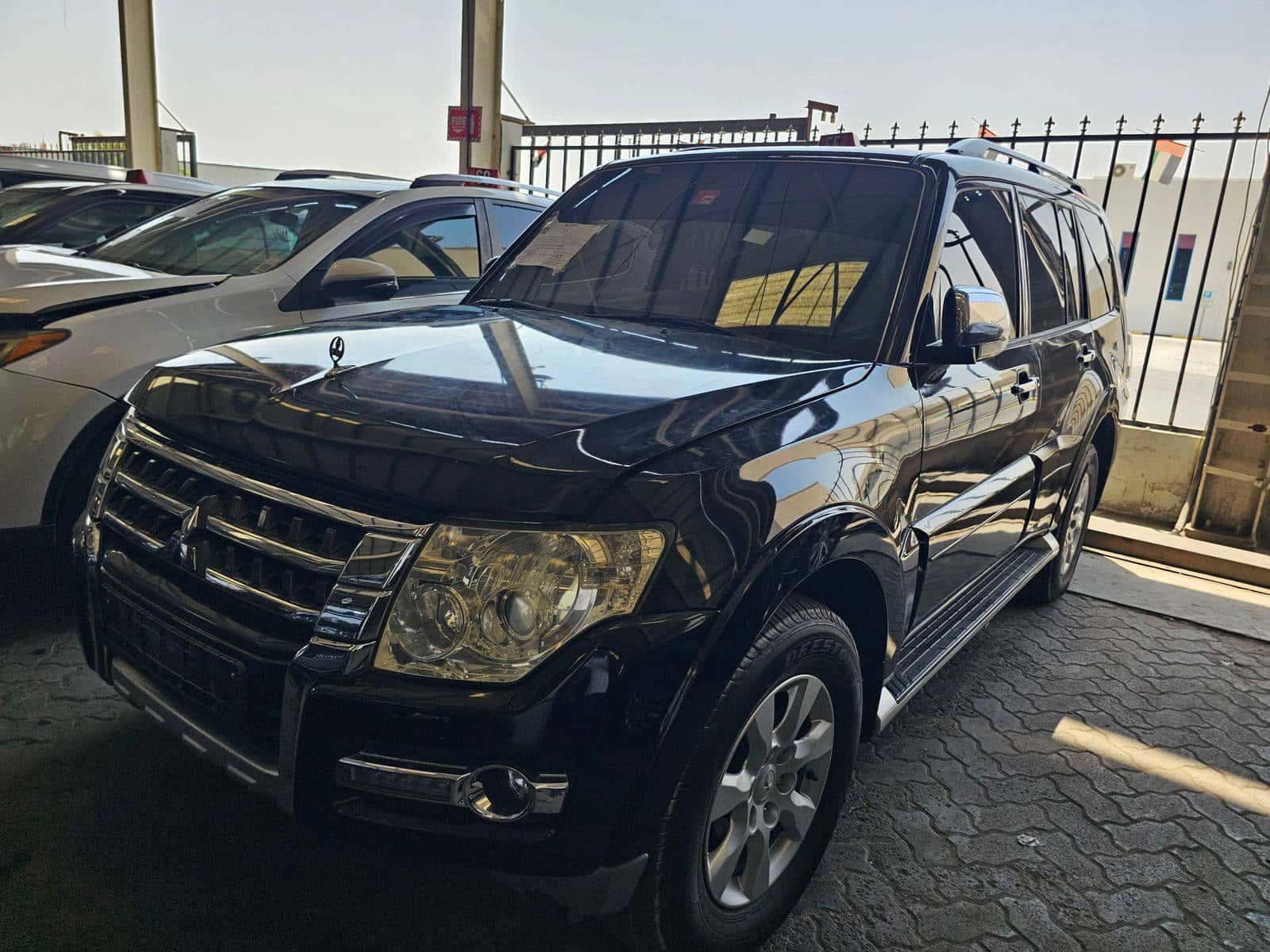 MITSUBISHI PAJERO 2015 thumbnail 3