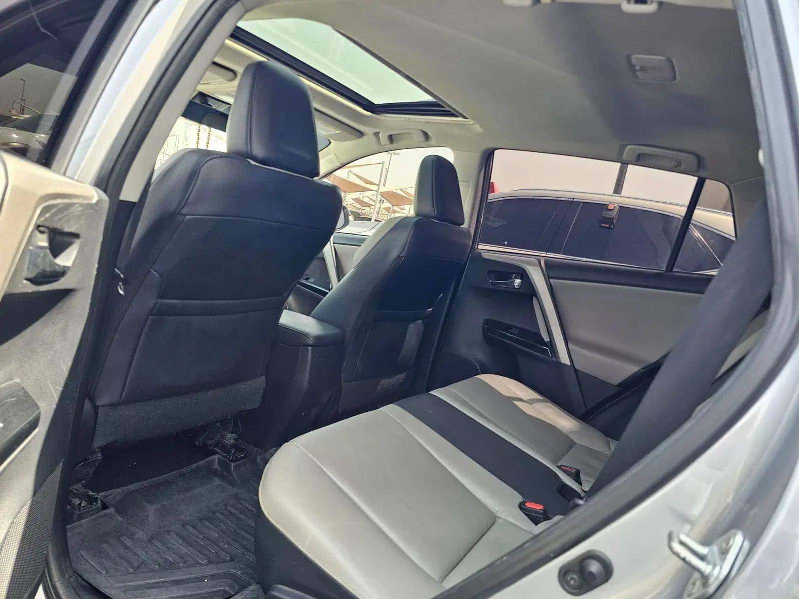 TOYOTA RAV4 2017 thumbnail 6