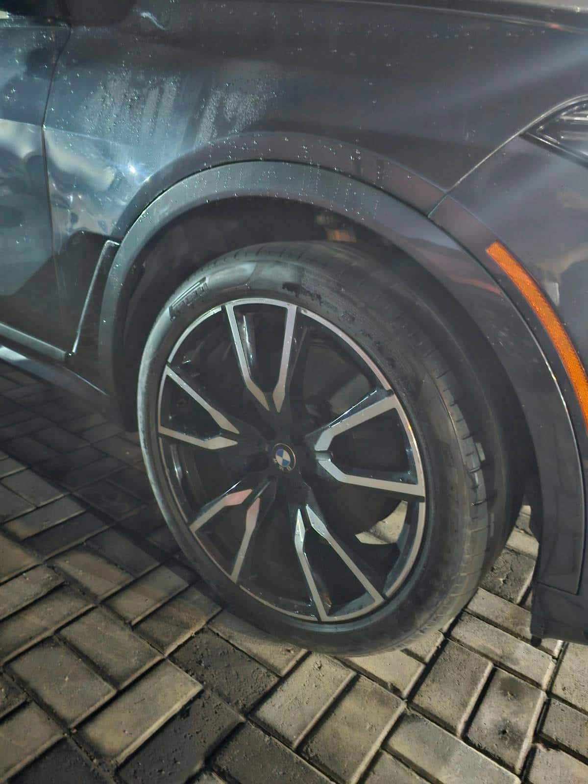 BMW X7 XDRIVE50I 2019 thumbnail 4