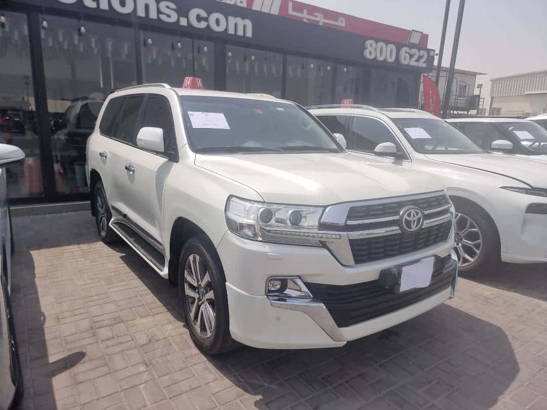 Toyota Land Cruiser 2017 thumbnail 1