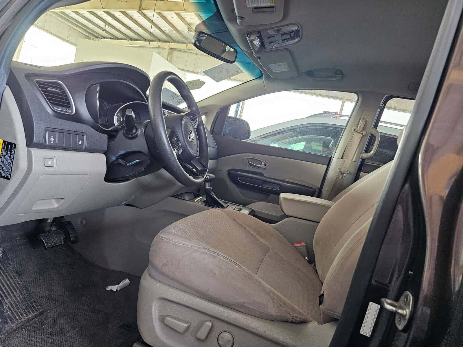 KIA SEDONA 2018 thumbnail 6