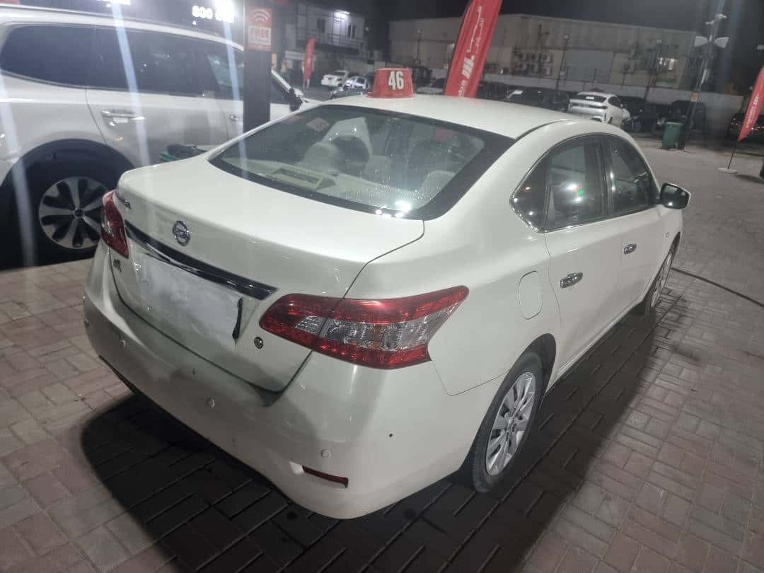 Nissan Sentra 2020 thumbnail 3
