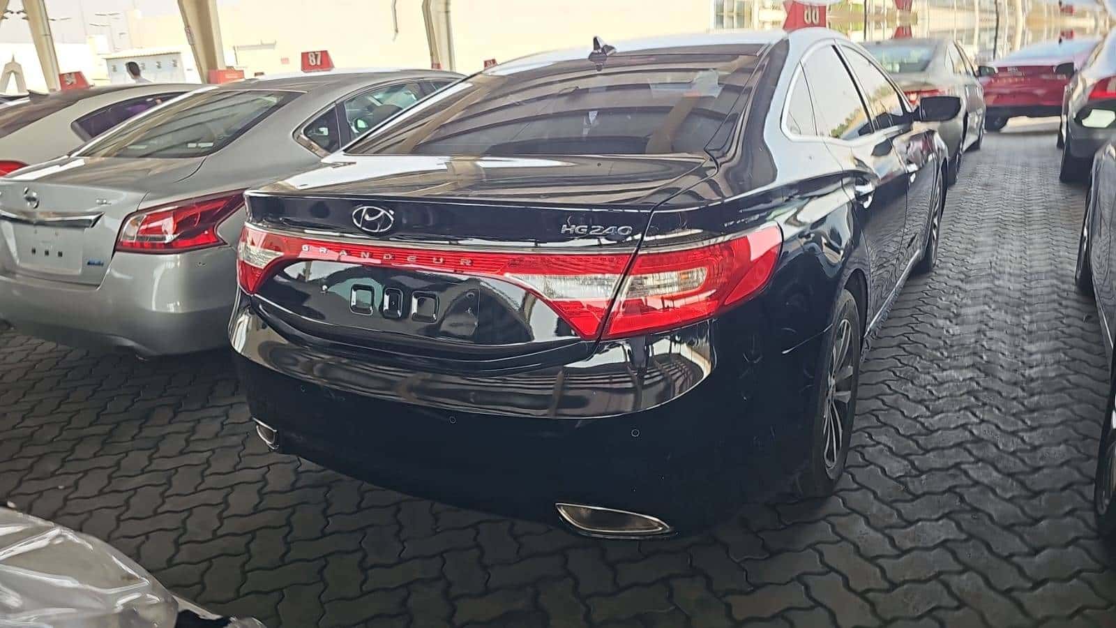 Hyundai GRANDEUR 2011 thumbnail 5