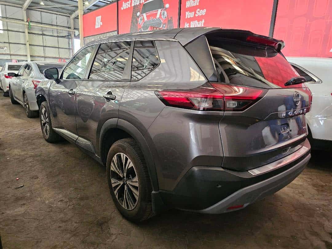Nissan Rogue 2023 thumbnail 1