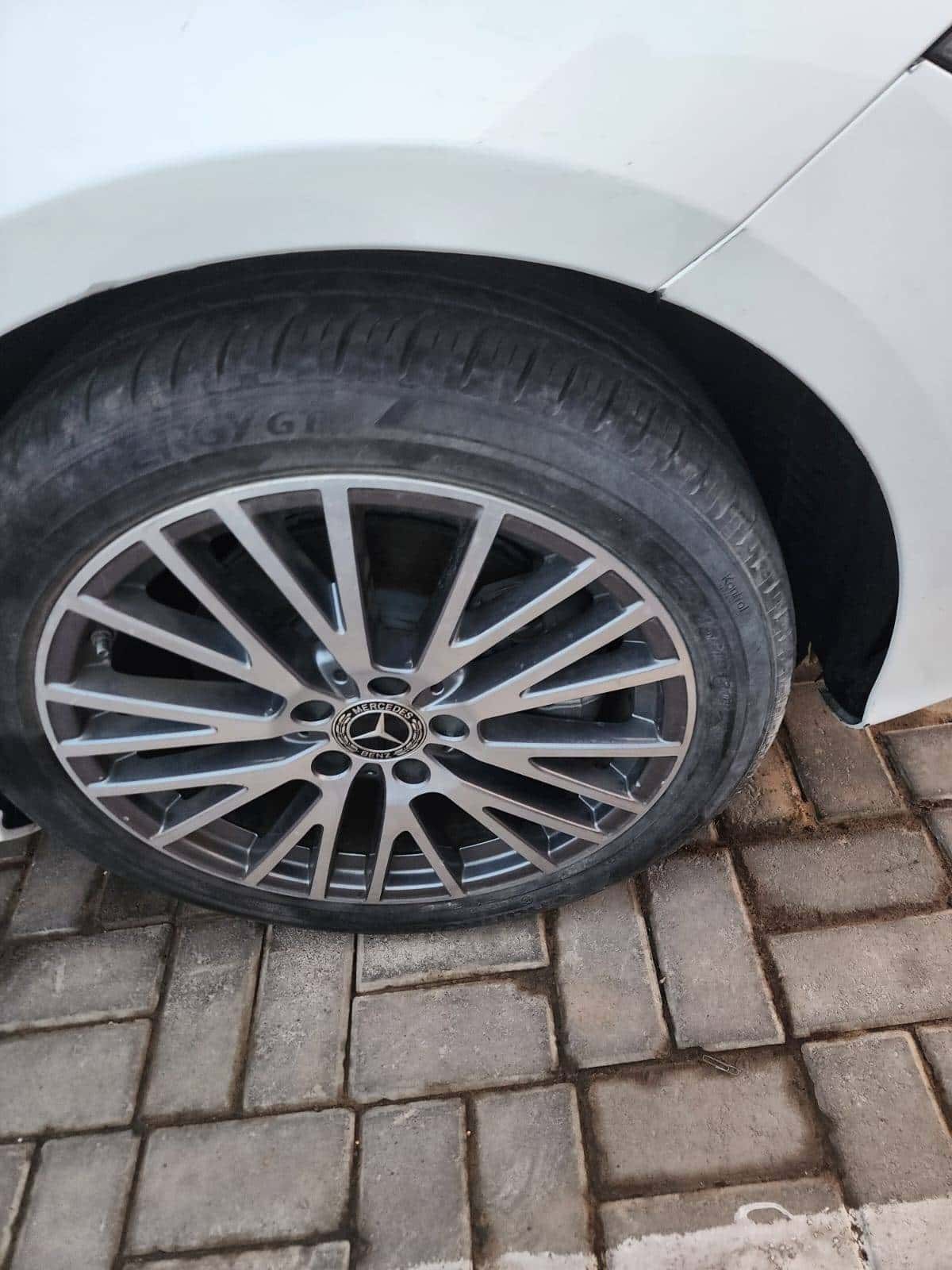 MERCEDES BENZ CLA 250 2025 thumbnail 3