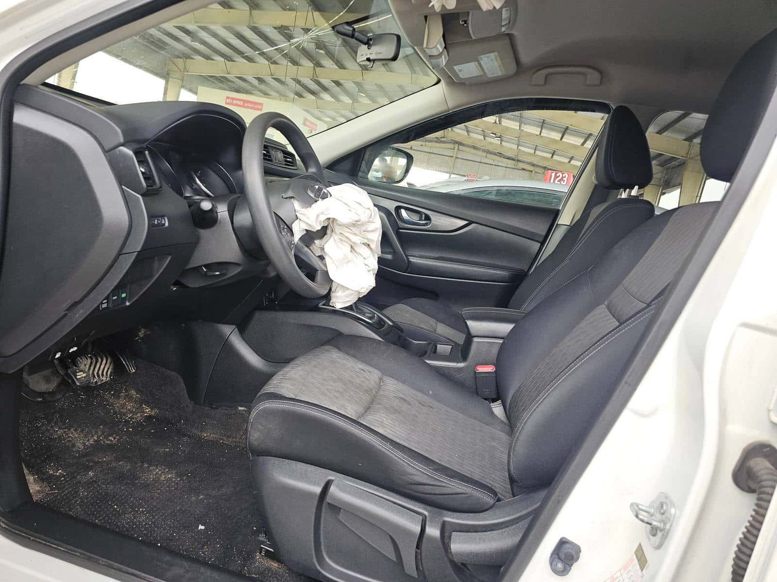NISSAN ROGUE - Exterior