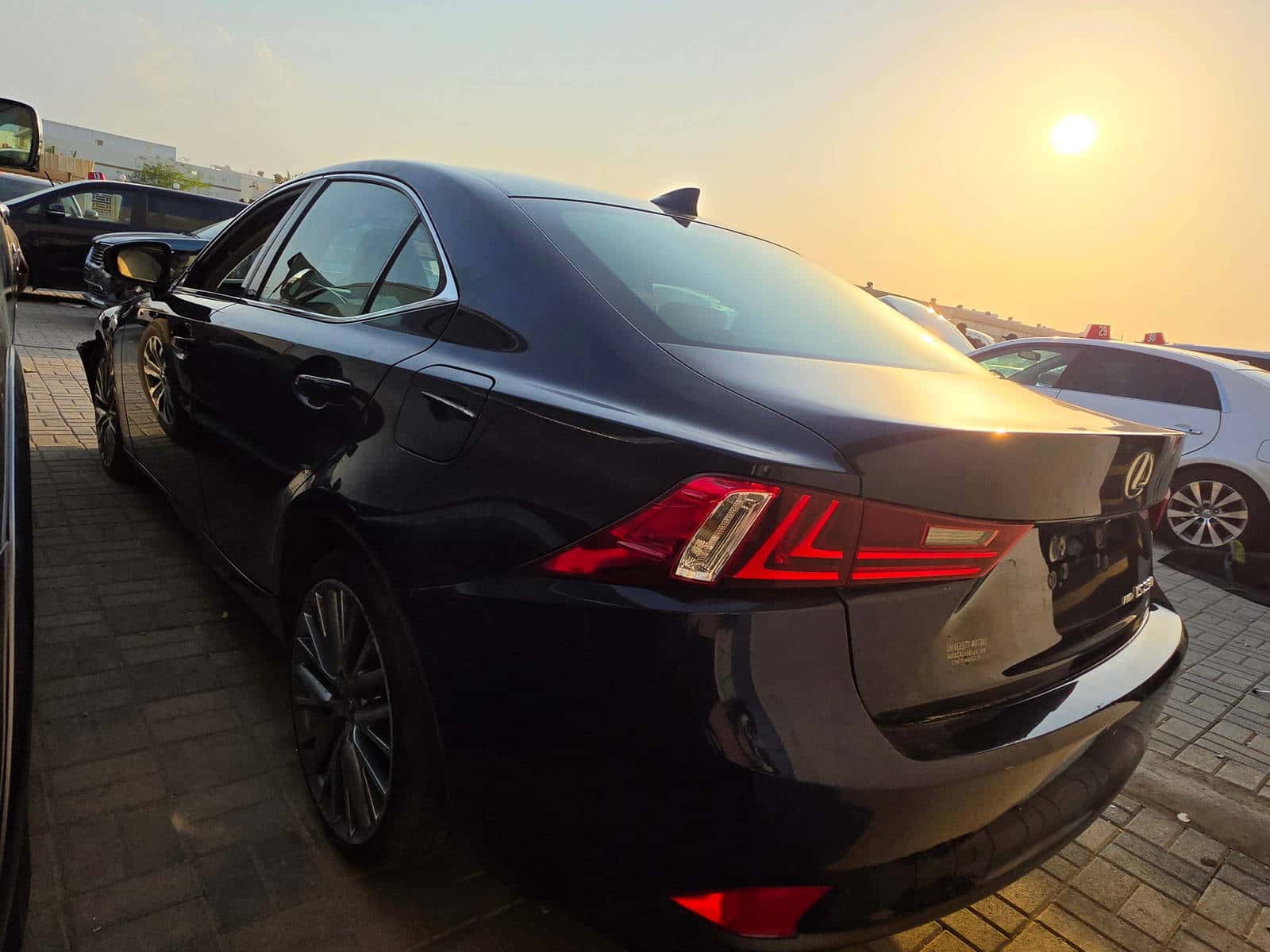 Lexus IS 250 2015 thumbnail 5