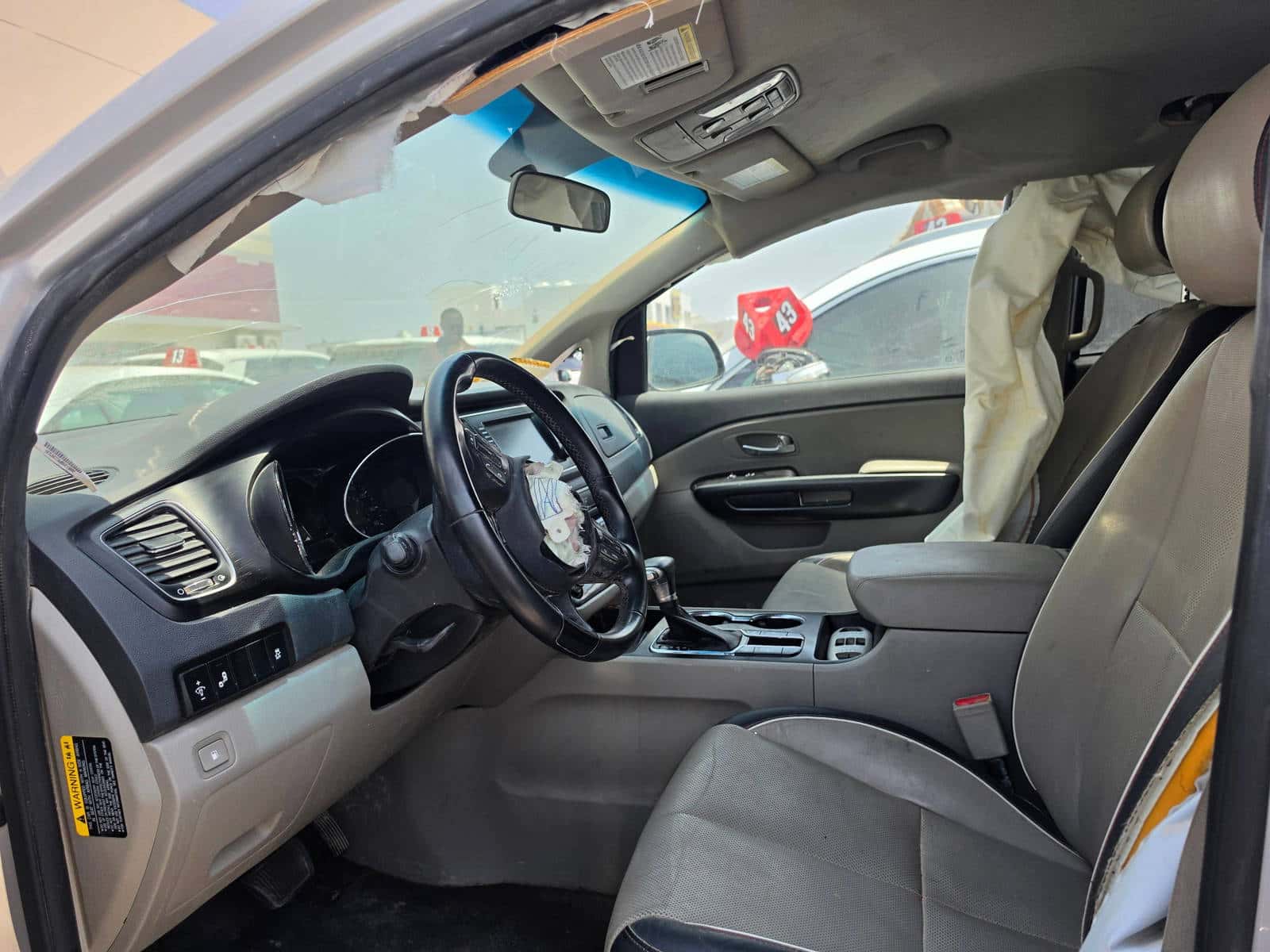Kia Sedona 2019 thumbnail 6