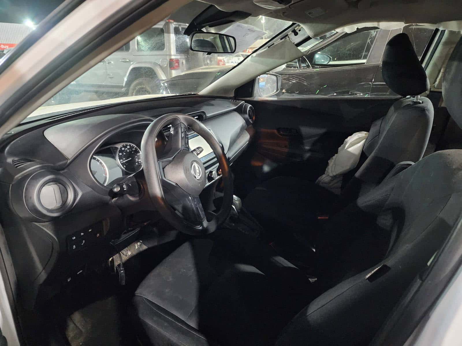 NISSAN KICKS 2023 thumbnail 7