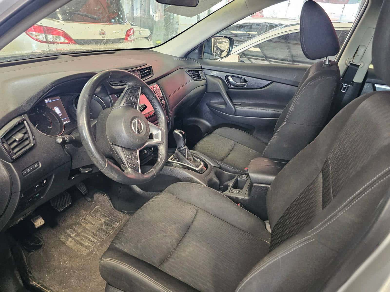 NISSAN ROGUE - Exterior