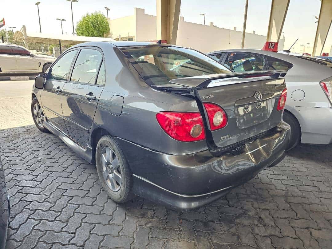 TOYOTA COROLLA 2005 thumbnail 1