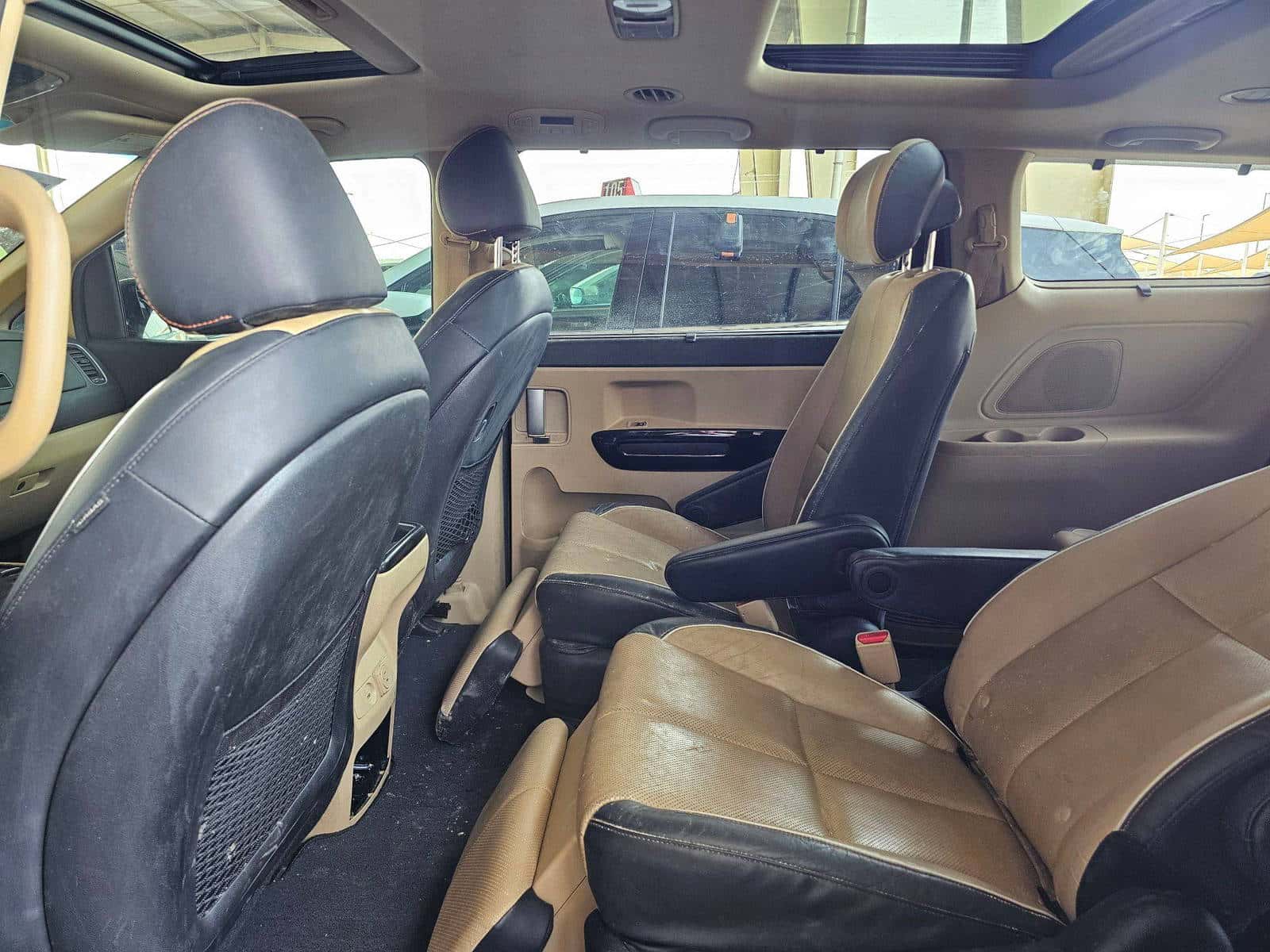 KIA SEDONA 2015 thumbnail 5