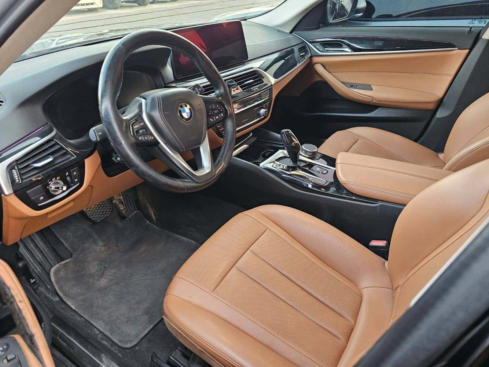 BMW 520I 2023 thumbnail 6