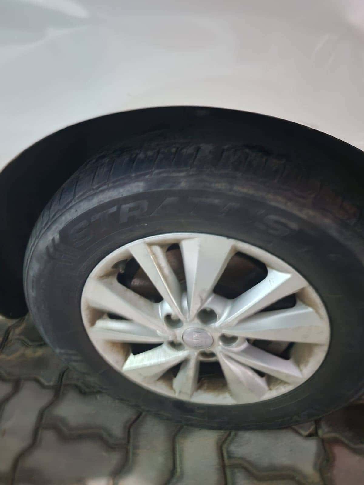 KIA SEDONA 2016 thumbnail 4