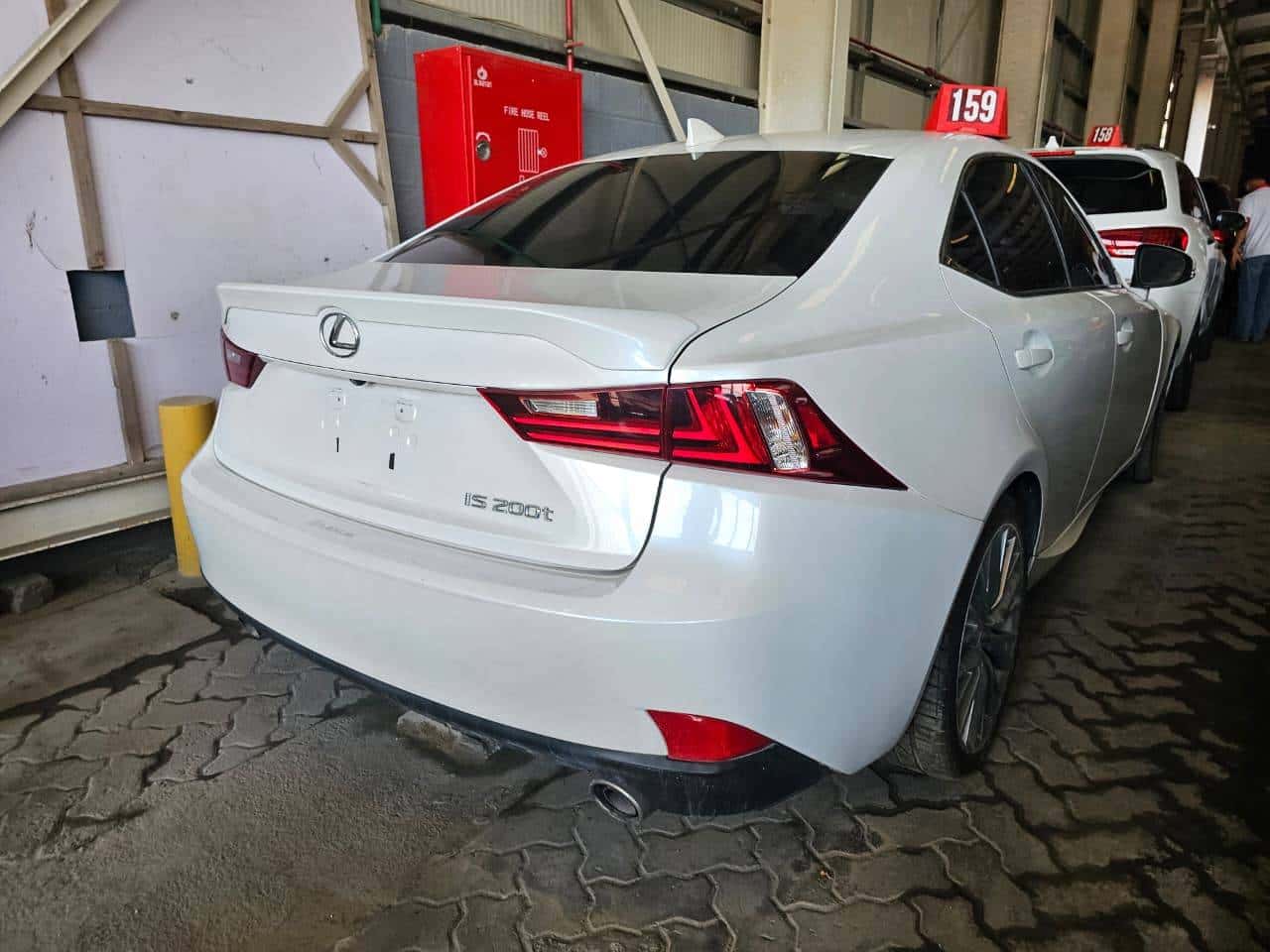 LEXUS IS 200T 2016 thumbnail 1