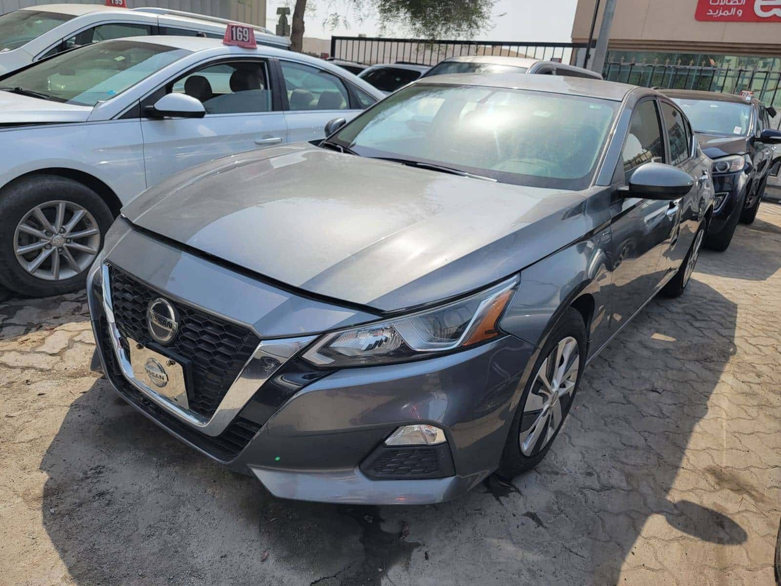 Nissan Altima 2019 thumbnail 3