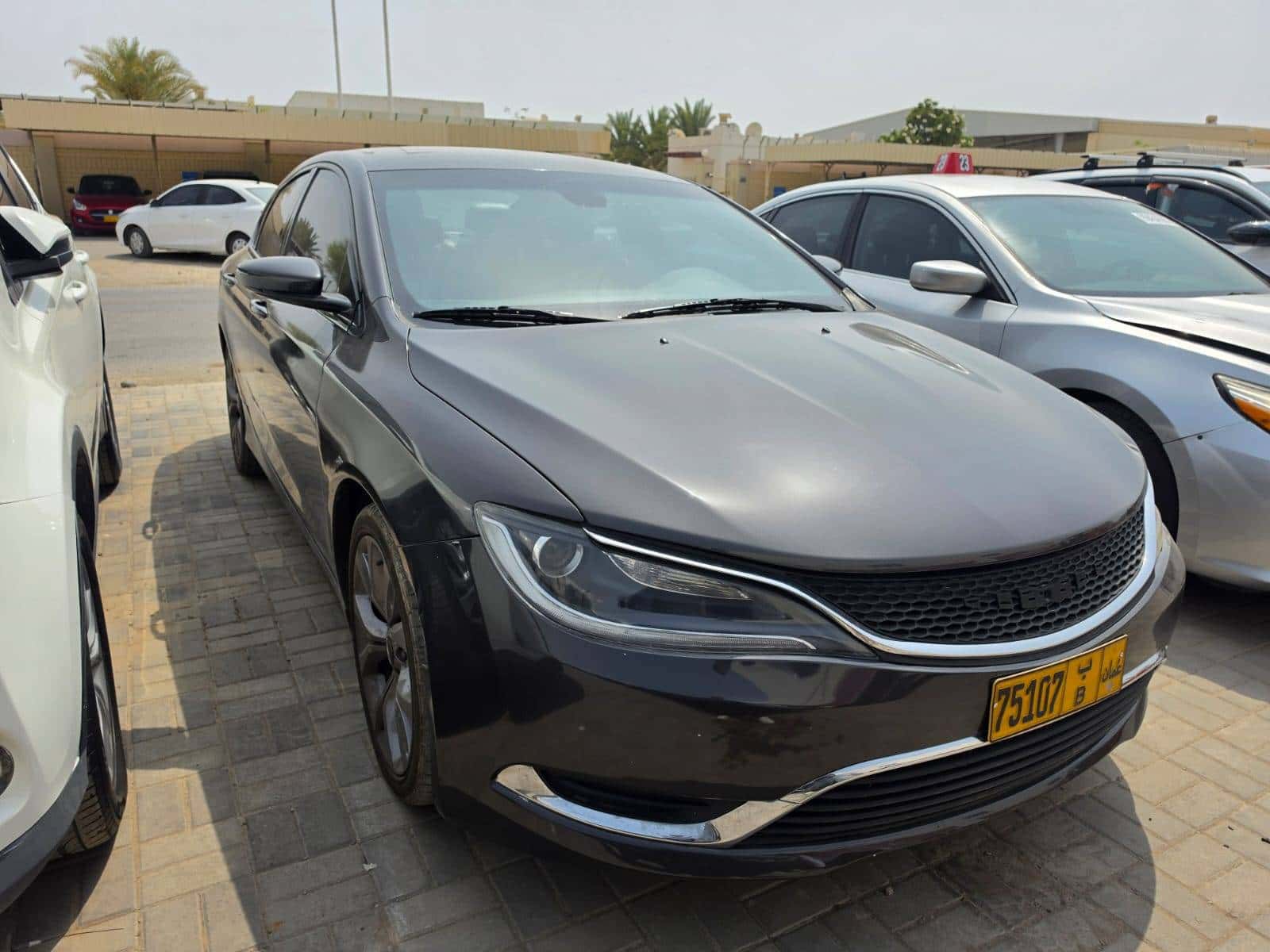 CHRYSLER 200 2015 thumbnail 3