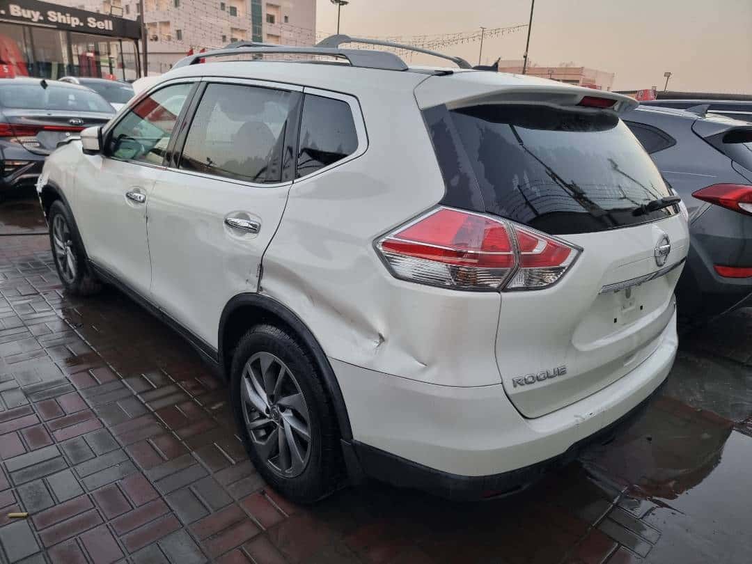 NISSAN ROGUE - Exterior