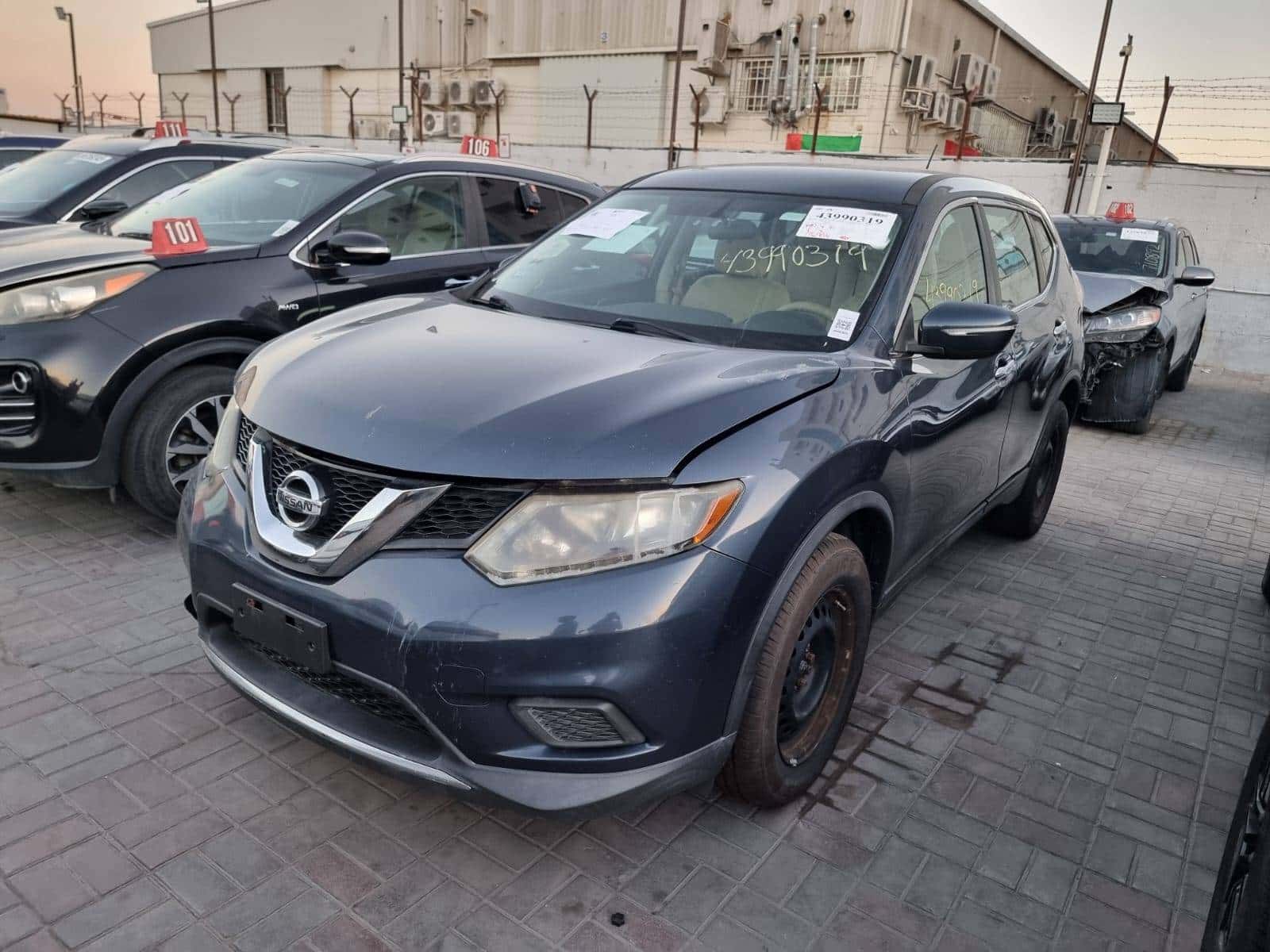 Nissan Rogue 2015 thumbnail 3