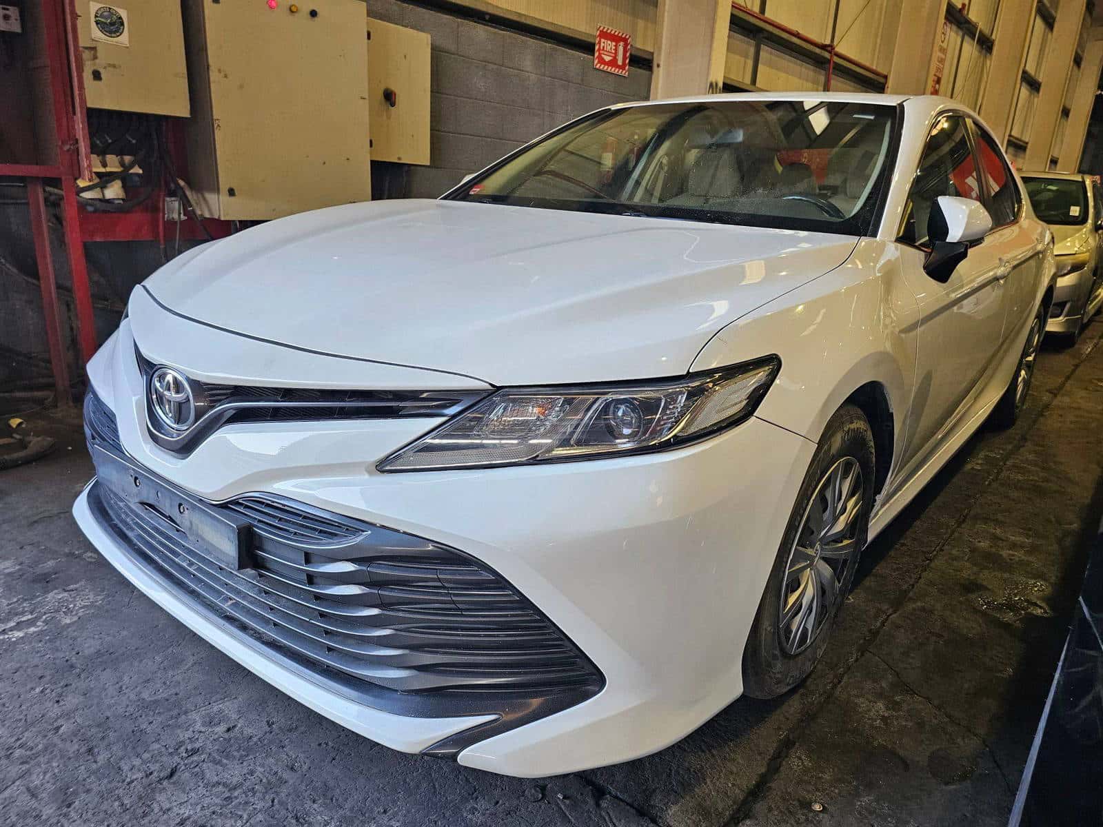 TOYOTA CAMRY 2020 thumbnail 4