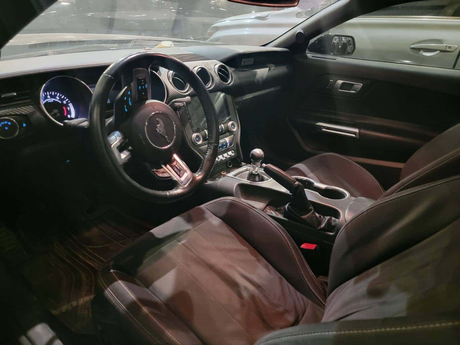 FORD MUSTANG 2019 thumbnail 6