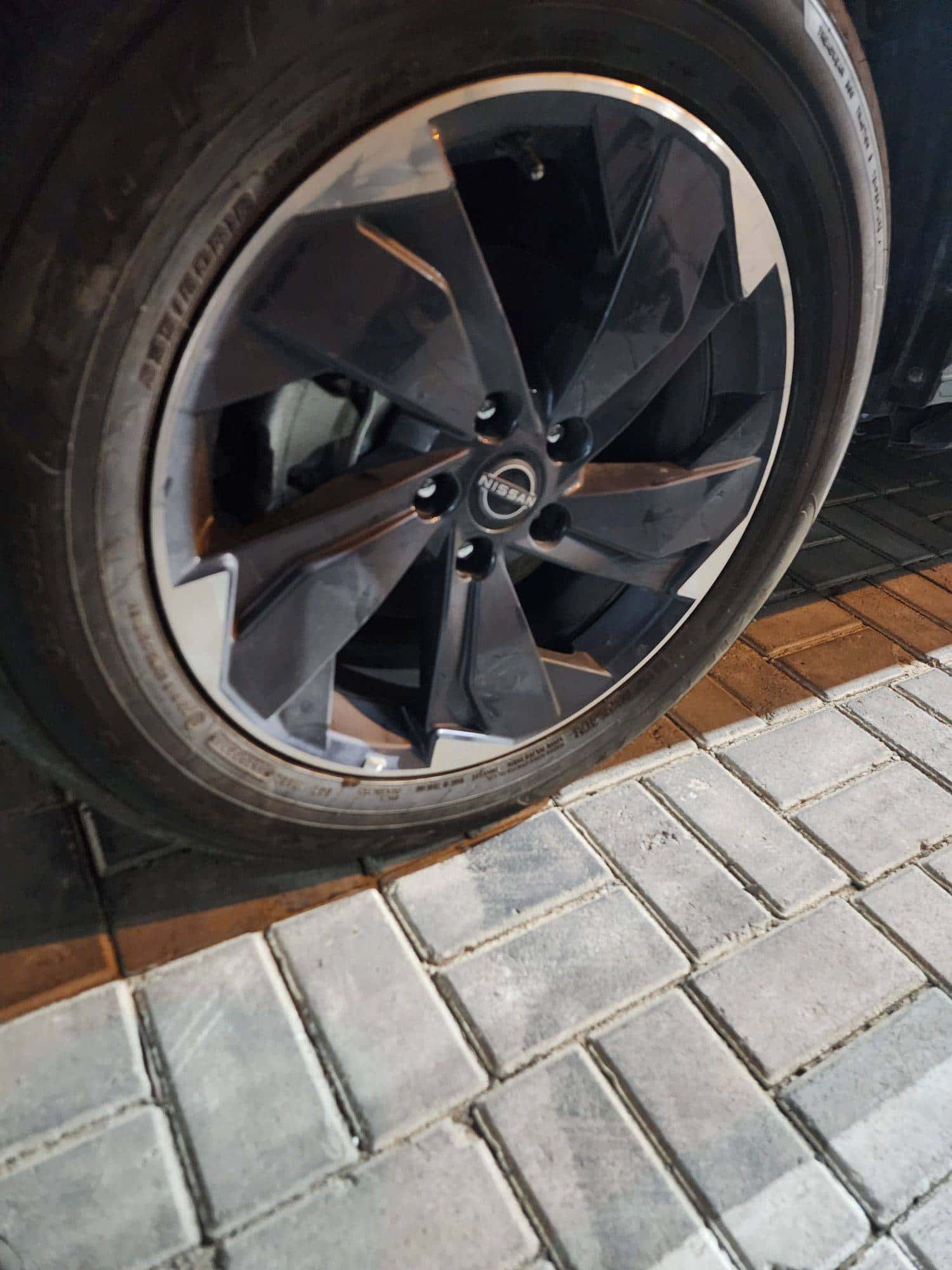NISSAN ROGUE 2025 thumbnail 7