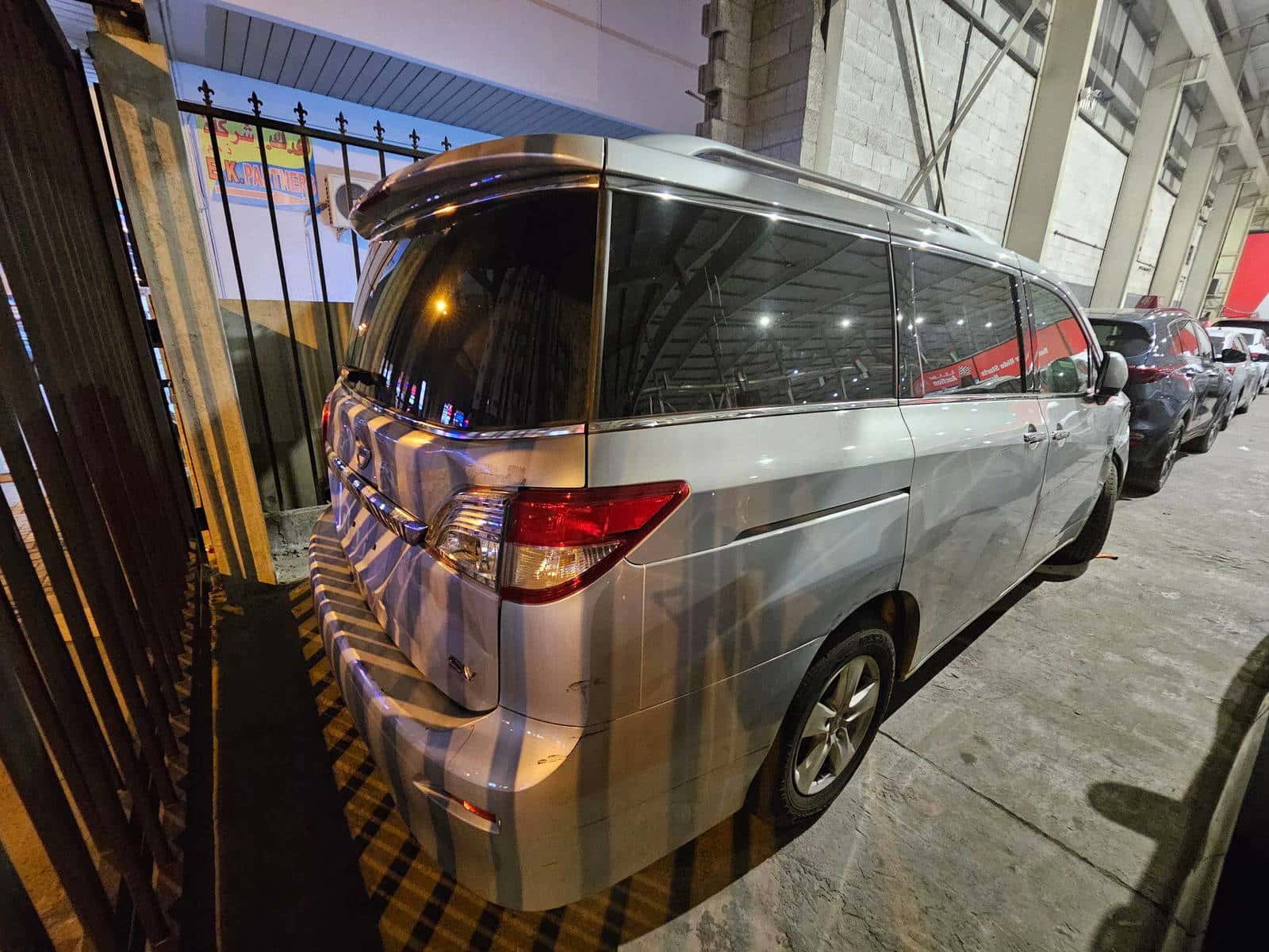 Nissan Quest 2016 thumbnail 4