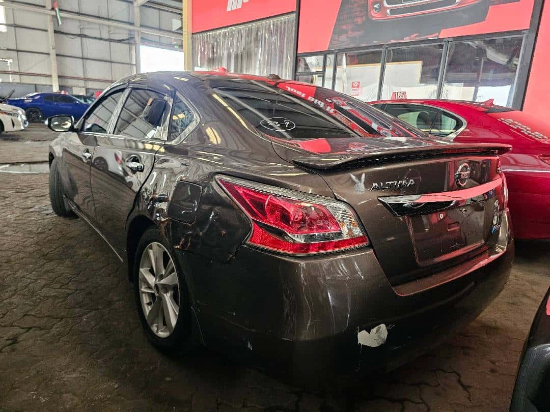 Nissan Altima 2014 thumbnail 1