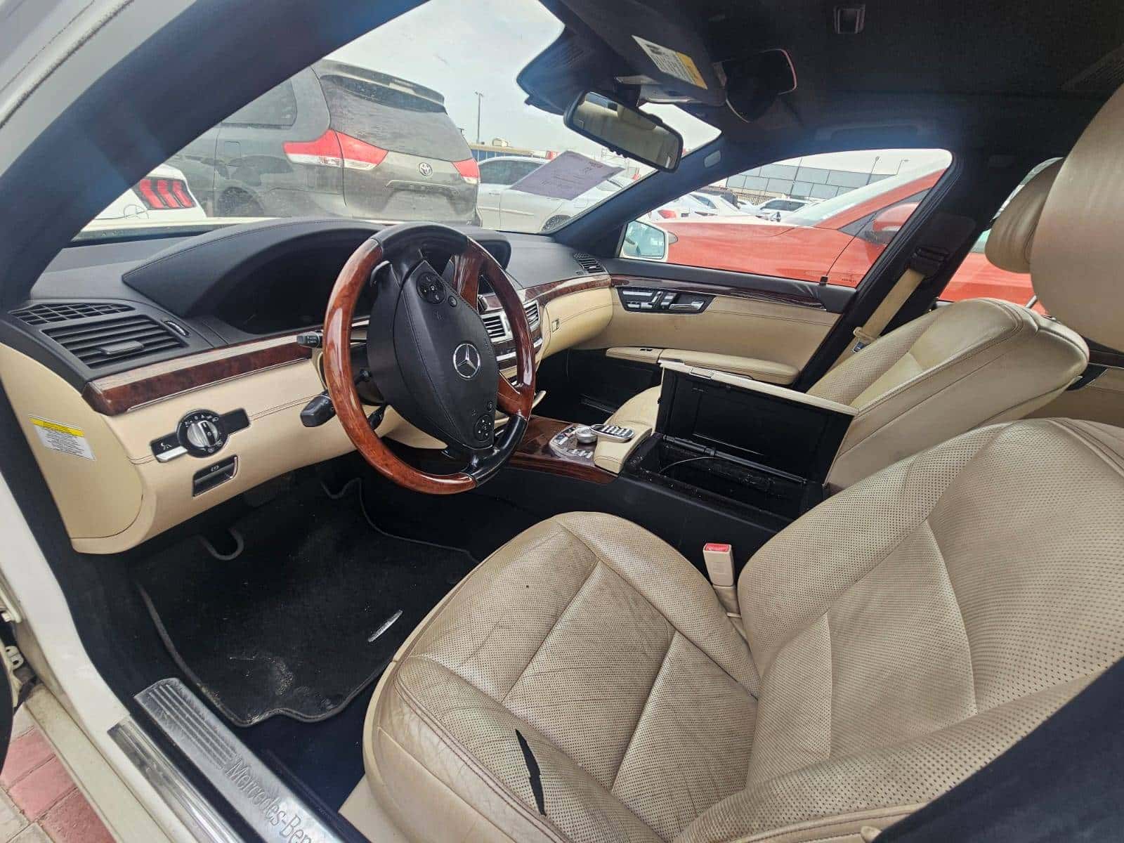 MERCEDES BENZ S 550 2011 thumbnail 6
