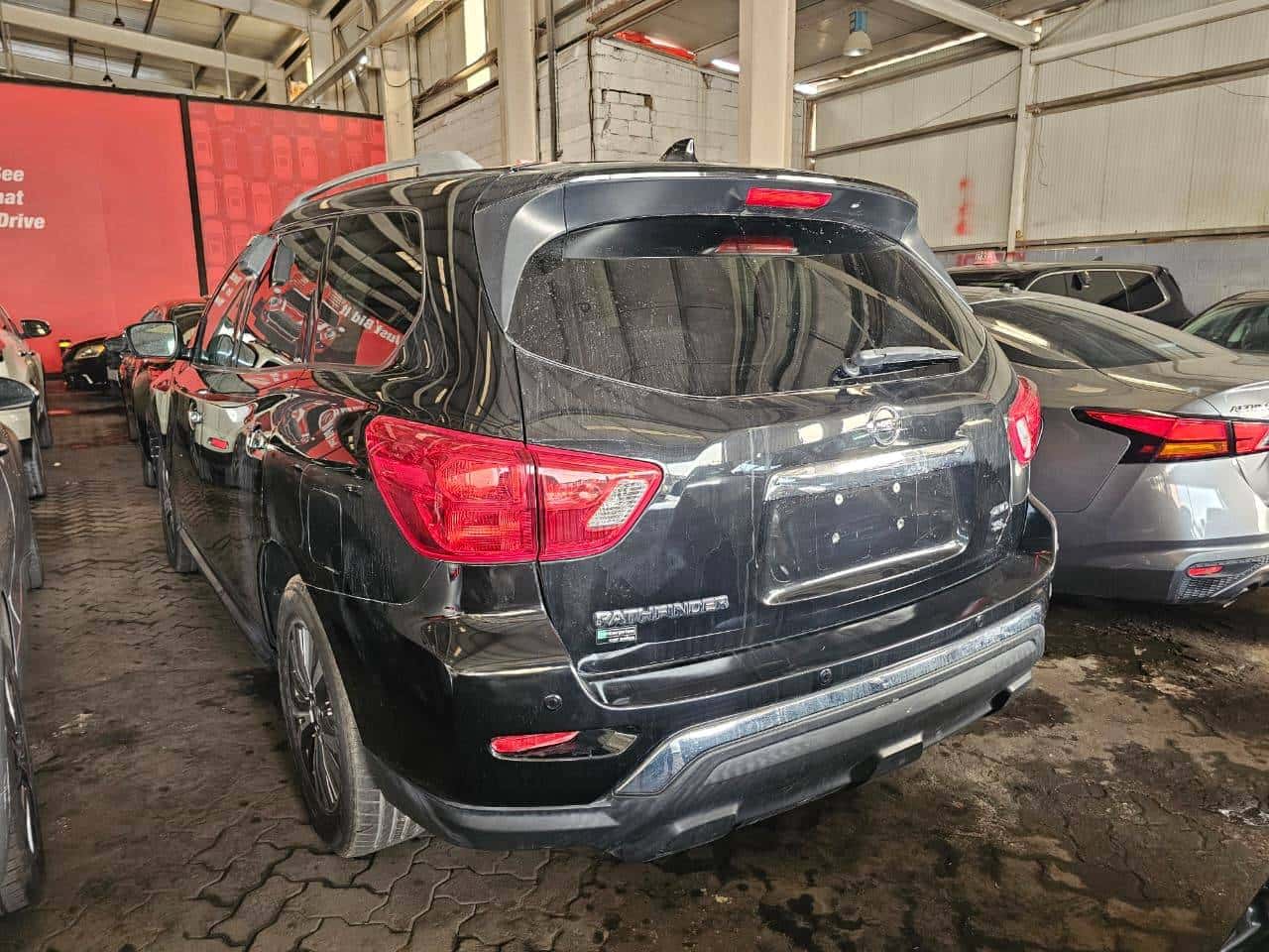 Nissan Pathfinder 2019 thumbnail 3