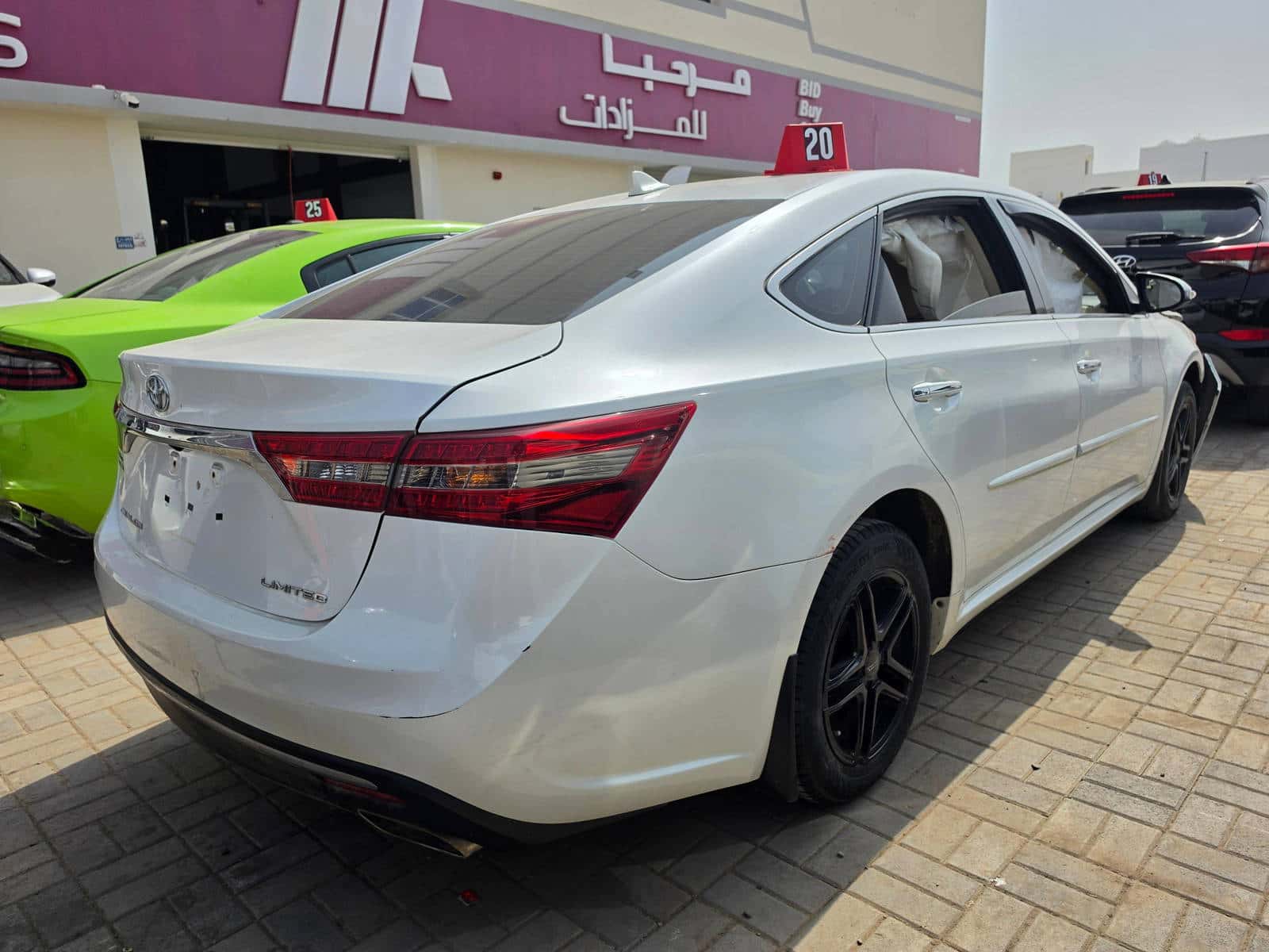 Toyota Avalon 2016 thumbnail 4
