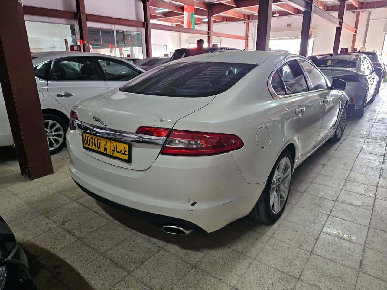 Jaguar XF 2010 thumbnail 4
