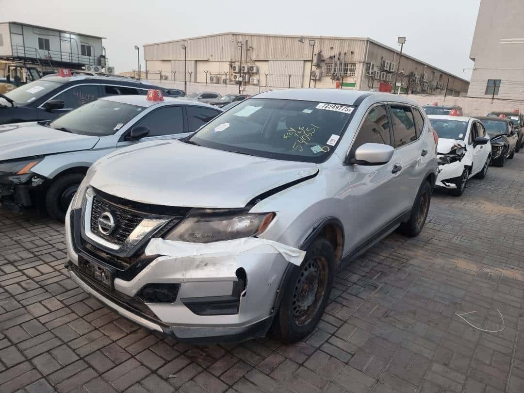 Nissan Rogue 2017 thumbnail 2