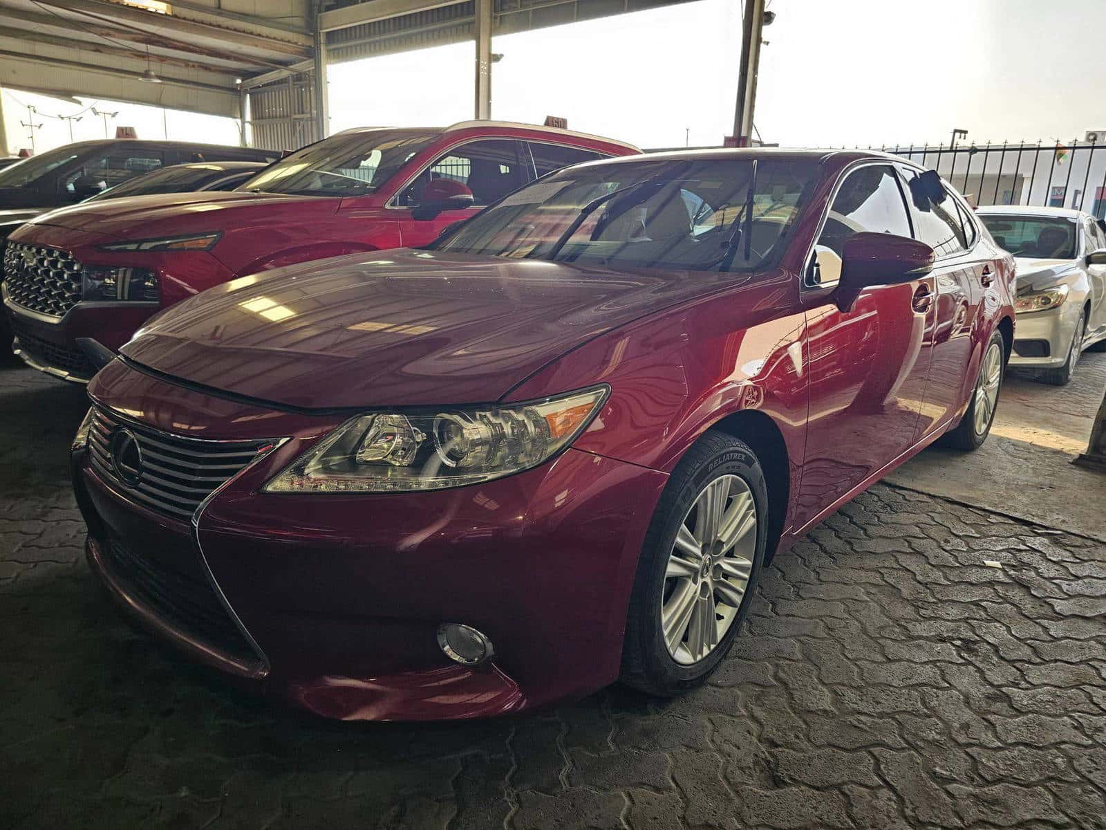 Lexus ES 350 2015 thumbnail 2