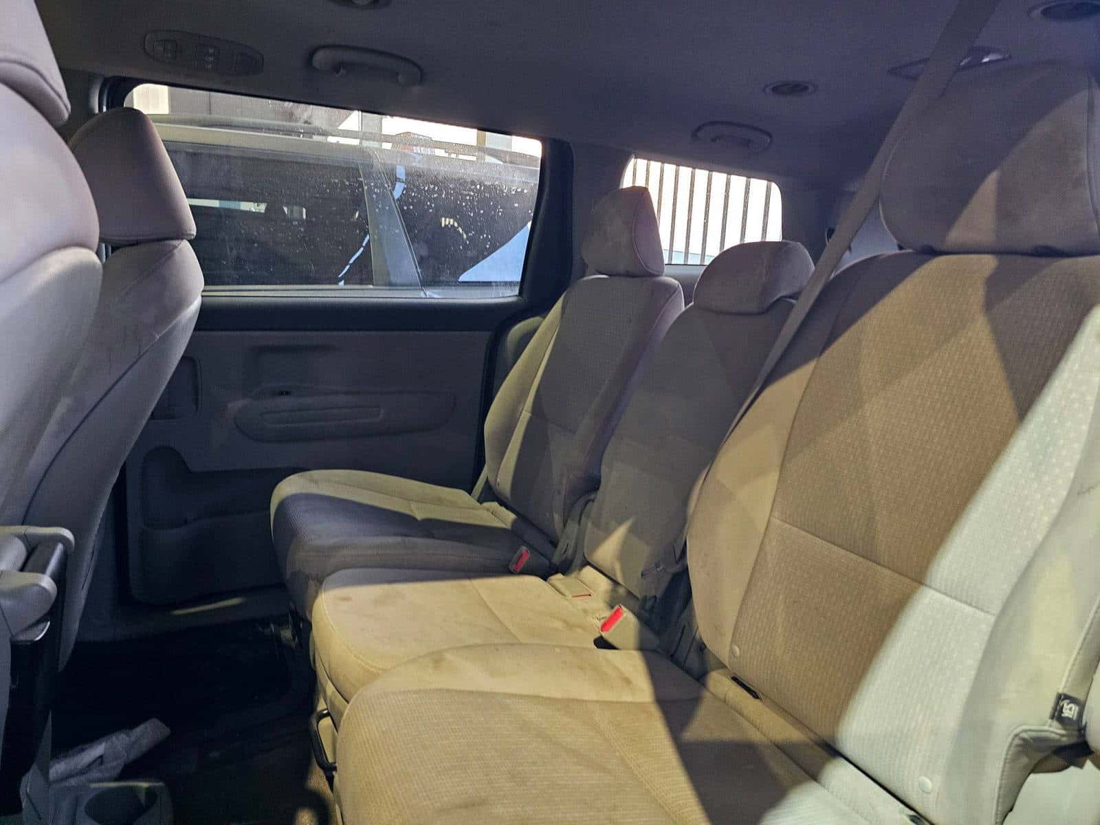 KIA SEDONA 2016 thumbnail 6