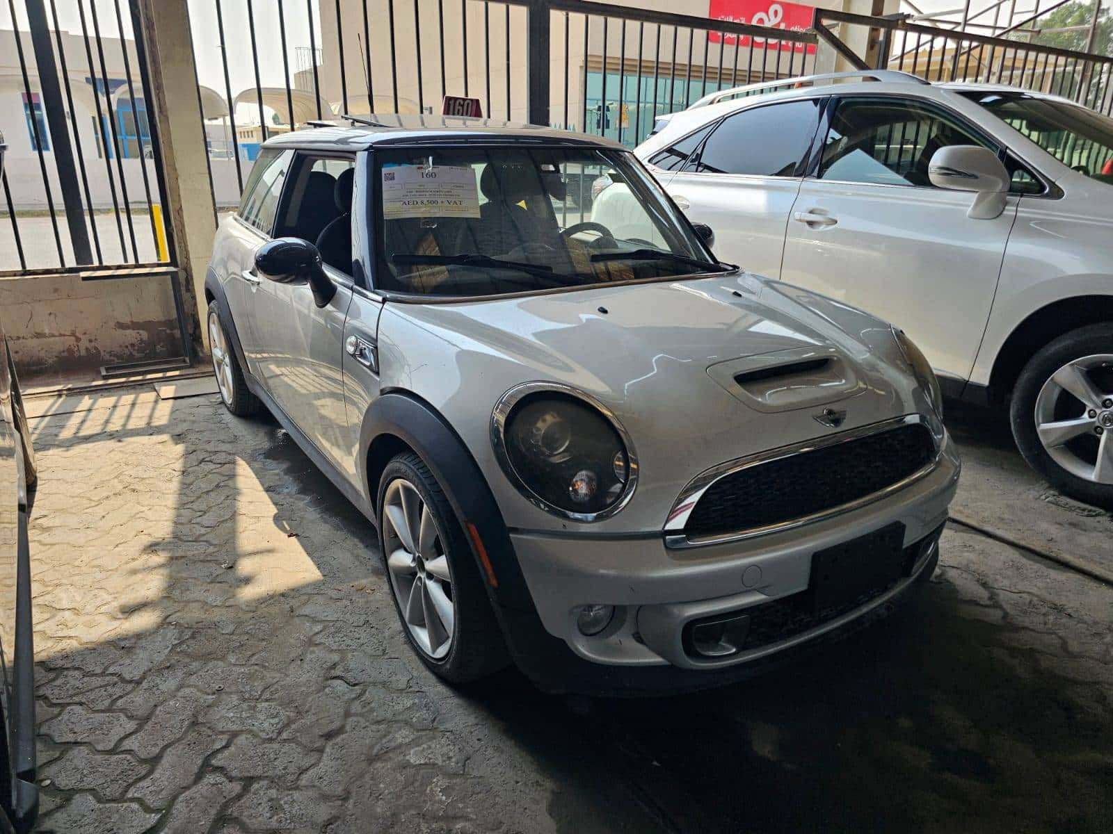 MINI Cooper 2011 thumbnail 2