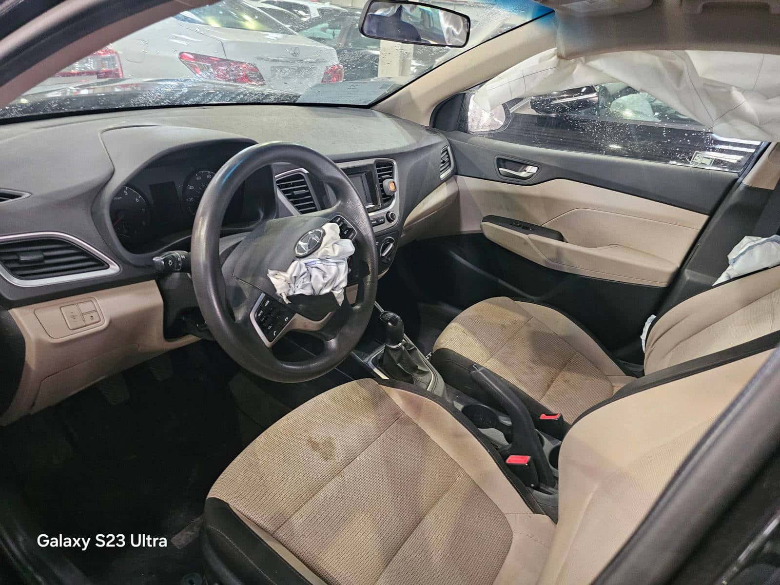 HYUNDAI ACCENT - Exterior