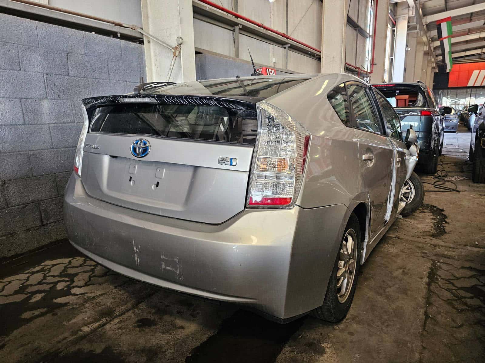 TOYOTA PRIUS 2011 thumbnail 2