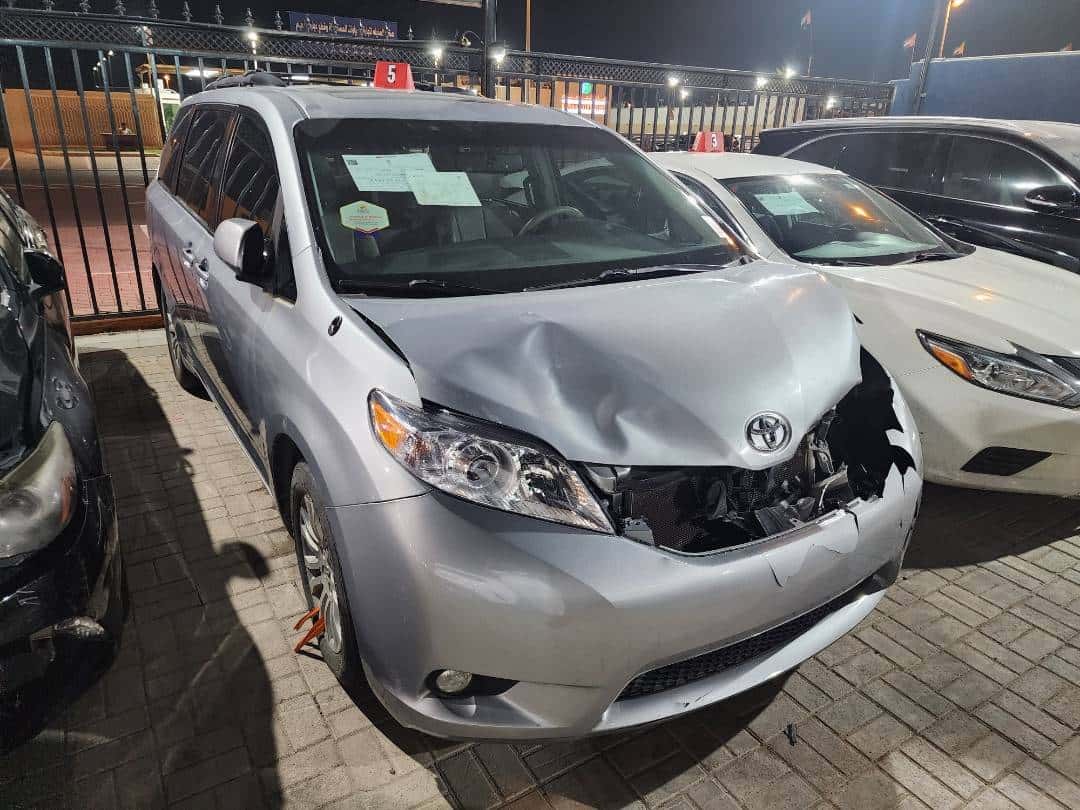 TOYOTA SIENNA 2014 thumbnail 1