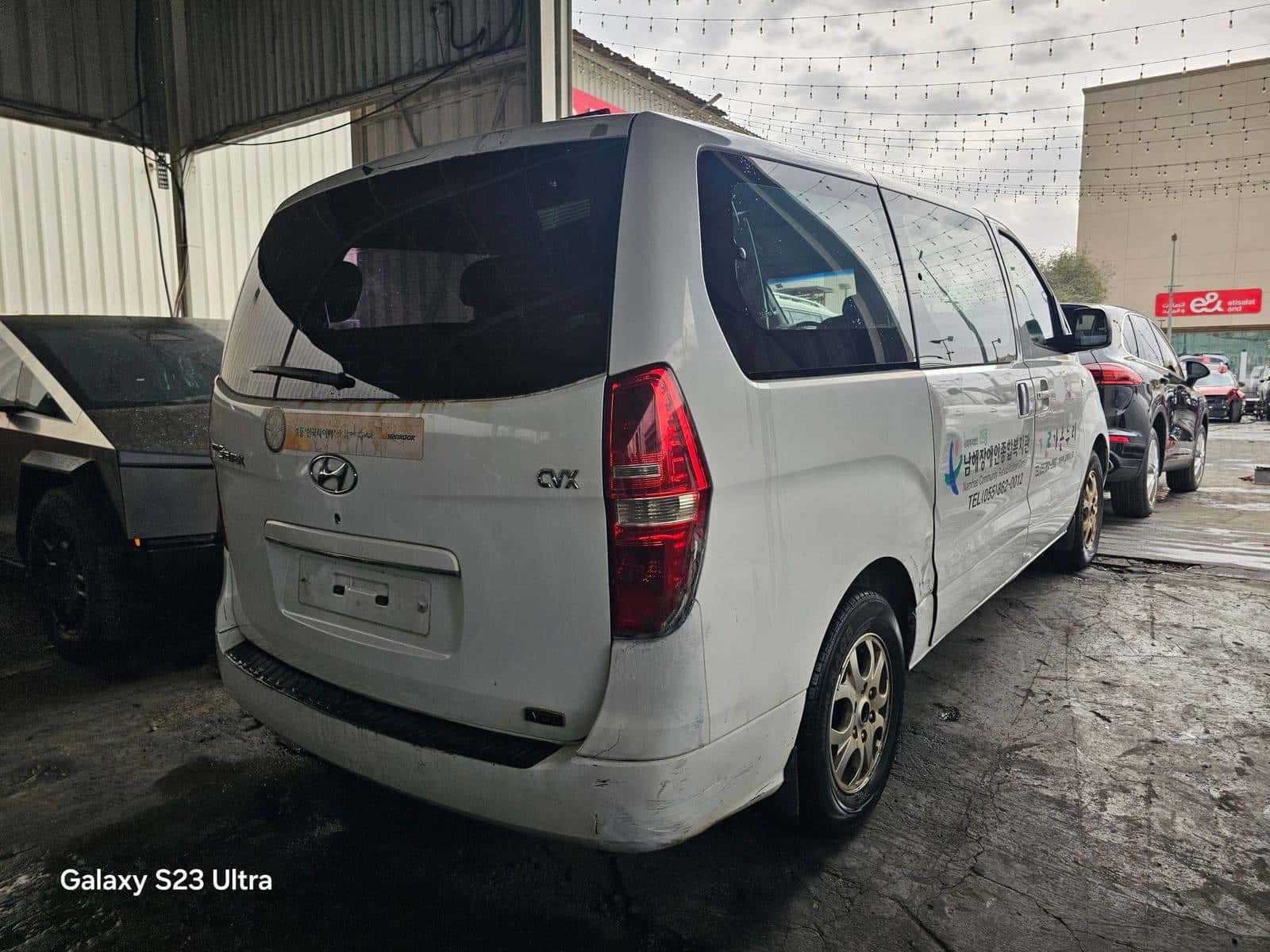 HYUNDAI GRAND STAREX - Exterior