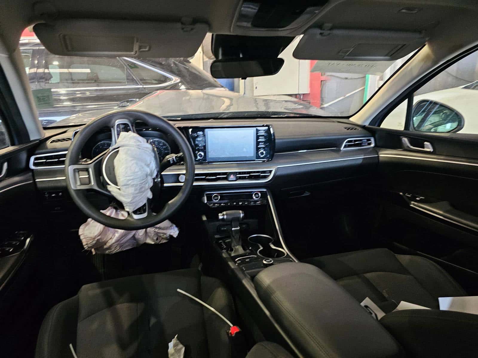 KIA K5 2023 thumbnail 7