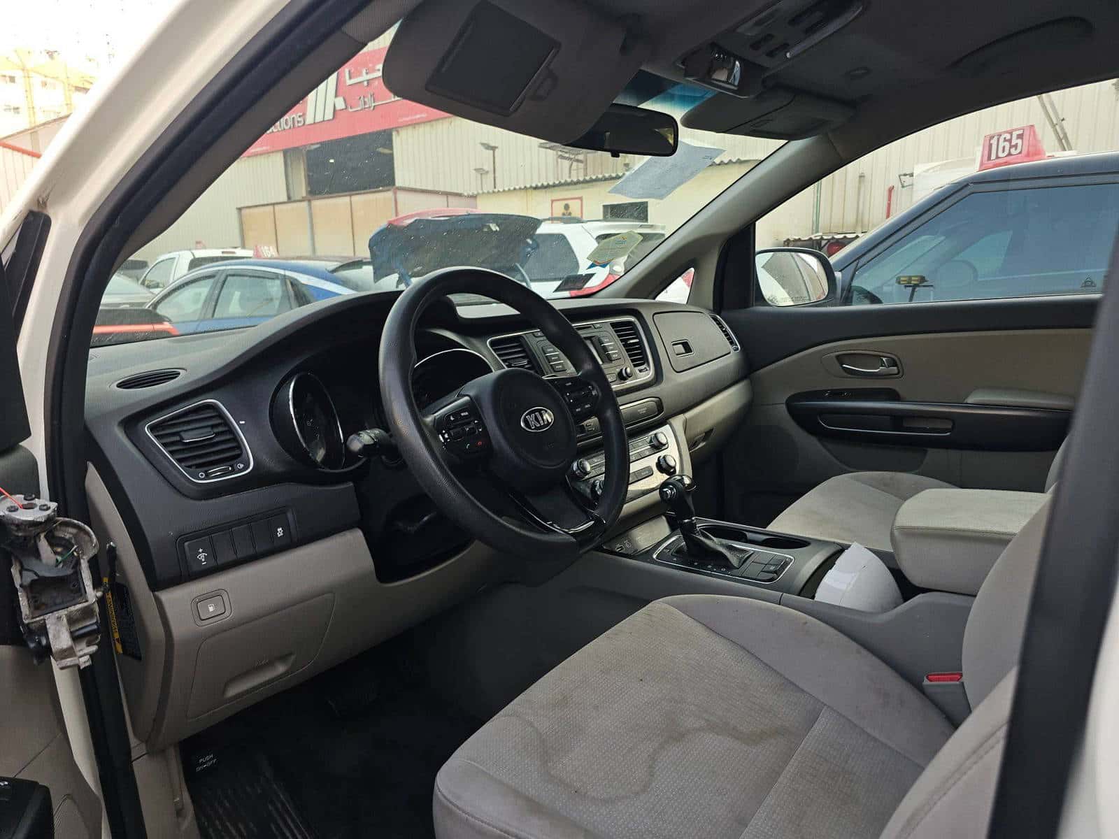 KIA SEDONA 2017 thumbnail 6