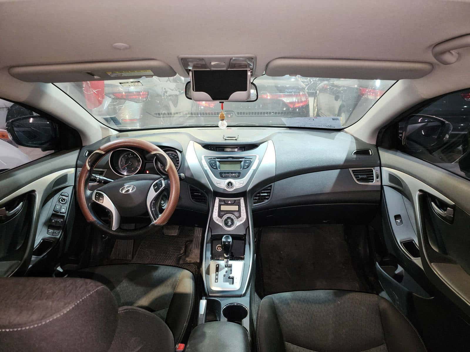HYUNDAI AVANTE - Exterior