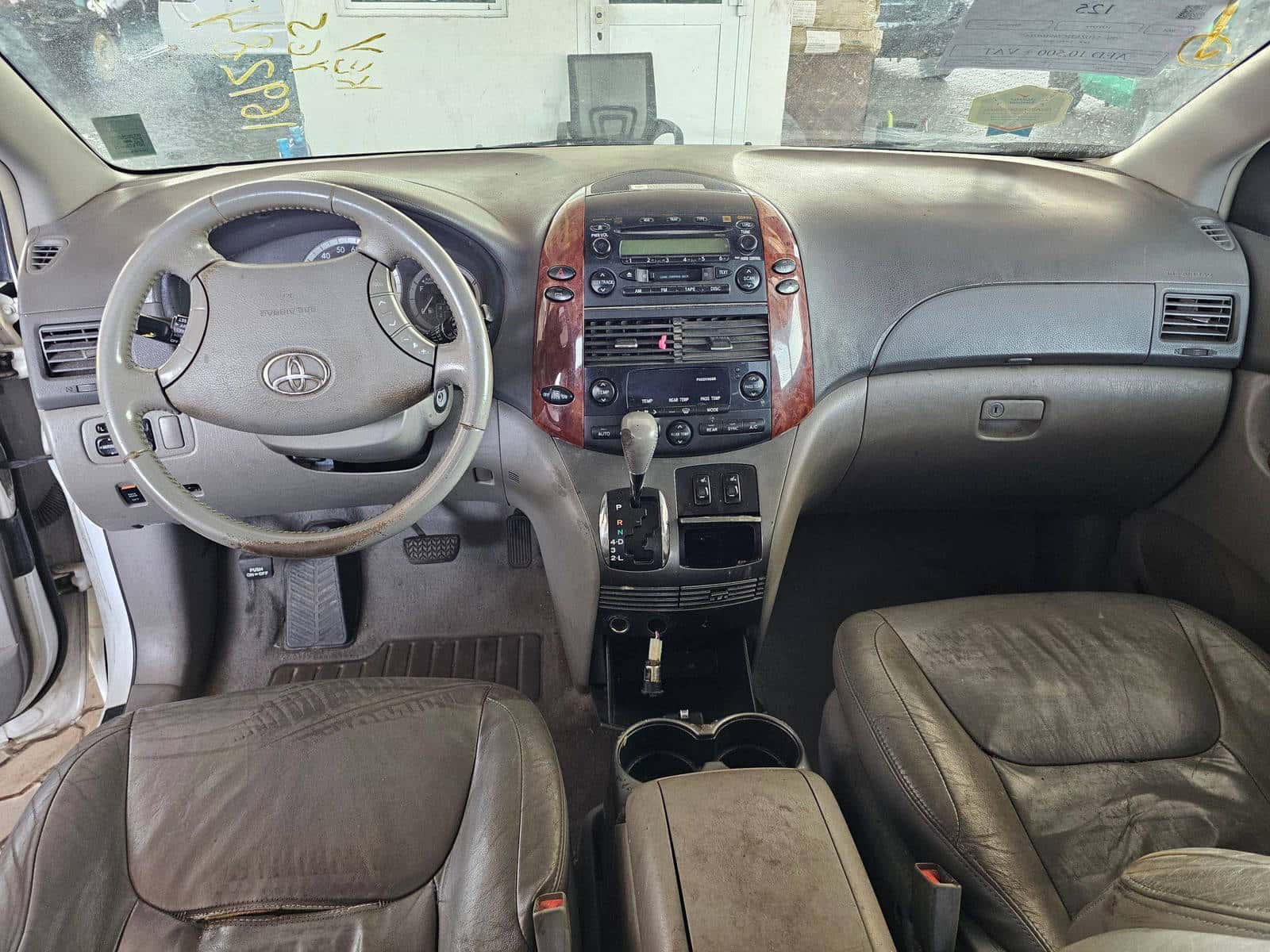 TOYOTA SIENNA 2004 thumbnail 6